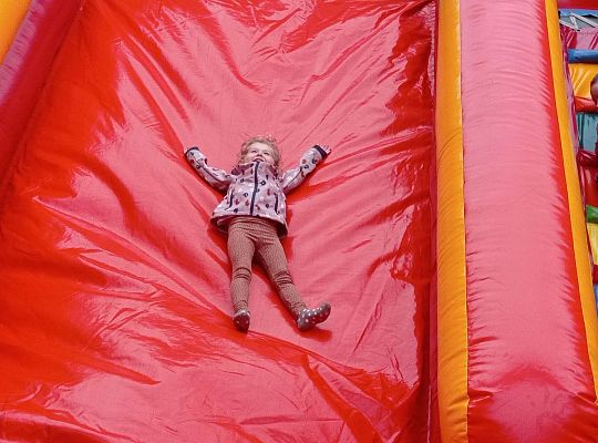 Gr. I Super zabawa na "Dmuchańcu"