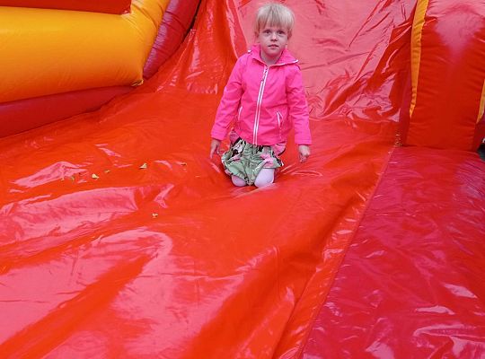 Gr. I Super zabawa na "Dmuchańcu"