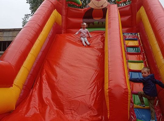 Gr. I Super zabawa na "Dmuchańcu"