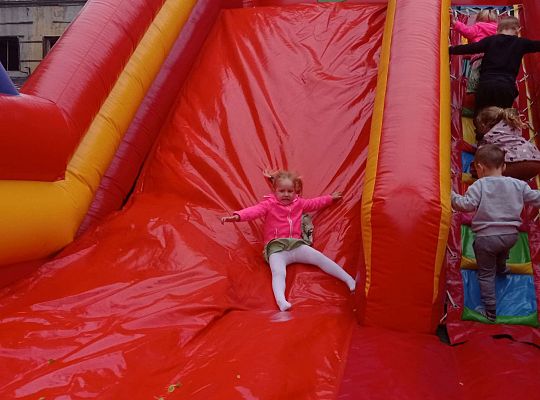 Gr. I Super zabawa na "Dmuchańcu"