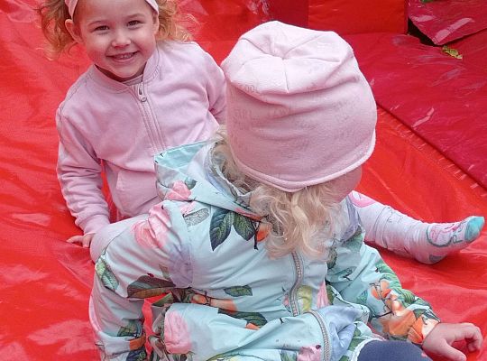 Gr. I Super zabawa na "Dmuchańcu"