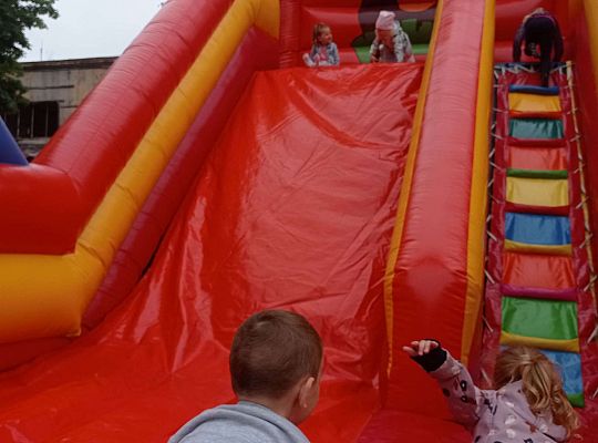 Gr. I Super zabawa na "Dmuchańcu"