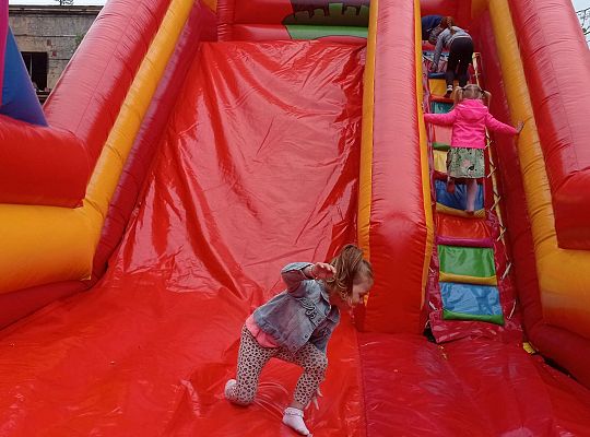 Gr. I Super zabawa na "Dmuchańcu"