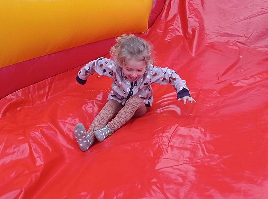 Gr. I Super zabawa na "Dmuchańcu"