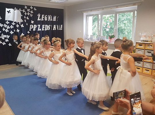 Tak trudno się rozstać...- pożegnanie "starszaków"