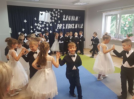 Tak trudno się rozstać...- pożegnanie "starszaków"