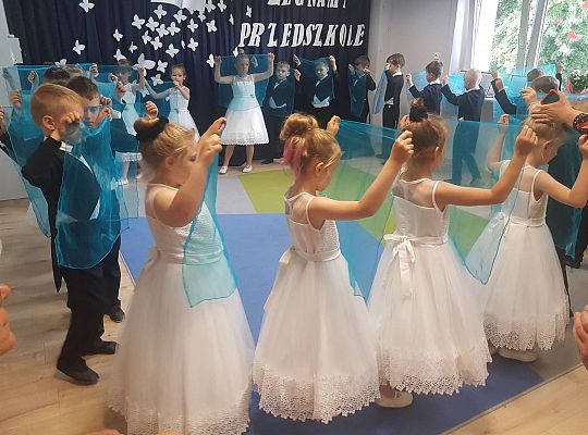 Tak trudno się rozstać...- pożegnanie "starszaków"