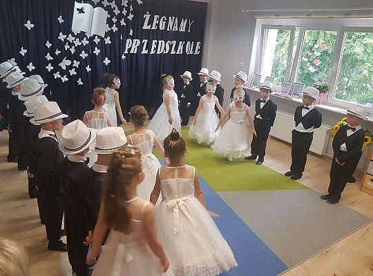 Tak trudno się rozstać...- pożegnanie "starszaków"