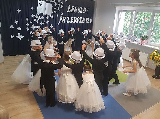 Tak trudno się rozstać...- pożegnanie "starszaków"