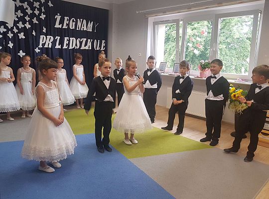 Tak trudno się rozstać...- pożegnanie "starszaków"