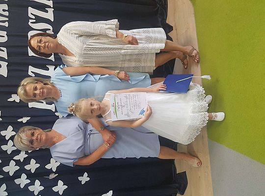 Tak trudno się rozstać...- pożegnanie "starszaków"