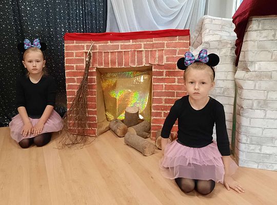 Gr. III - Przedstawienie "Kopciuszek"