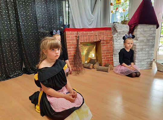 Gr. III - Przedstawienie "Kopciuszek"