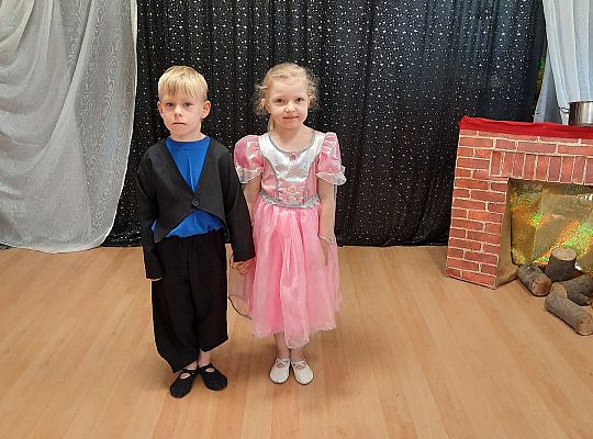 Gr. III - Przedstawienie "Kopciuszek"