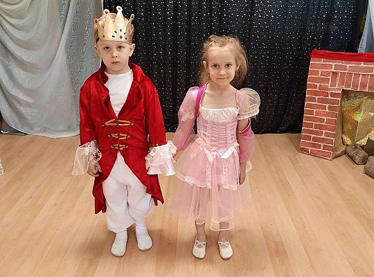 Gr. III - Przedstawienie "Kopciuszek"