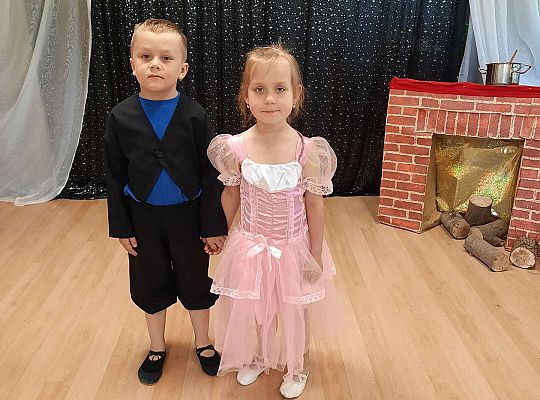 Gr. III - Przedstawienie "Kopciuszek"