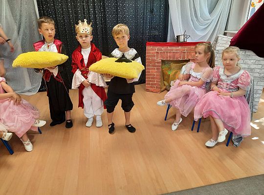 Gr. III - Przedstawienie "Kopciuszek"