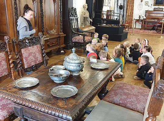 Gr. III "Brzdąc w muzeum"-pierwsza wizyta w muzeum