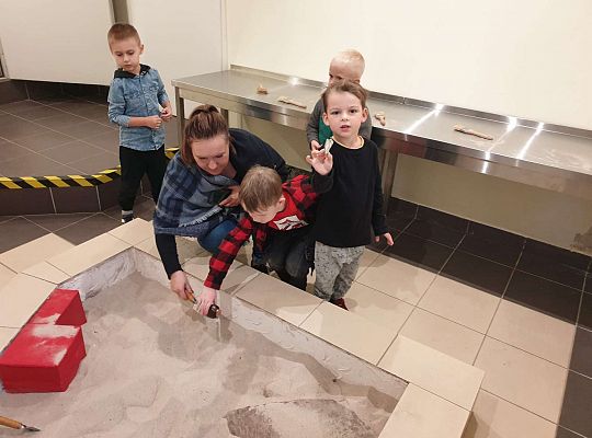 Gr. III "Brzdąc w muzeum"-pierwsza wizyta w muzeum