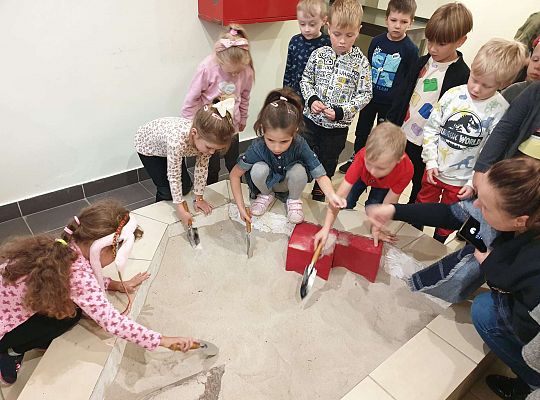 Gr. III "Brzdąc w muzeum"-pierwsza wizyta w muzeum