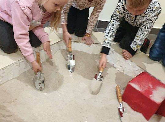 Gr. III "Brzdąc w muzeum"-pierwsza wizyta w muzeum