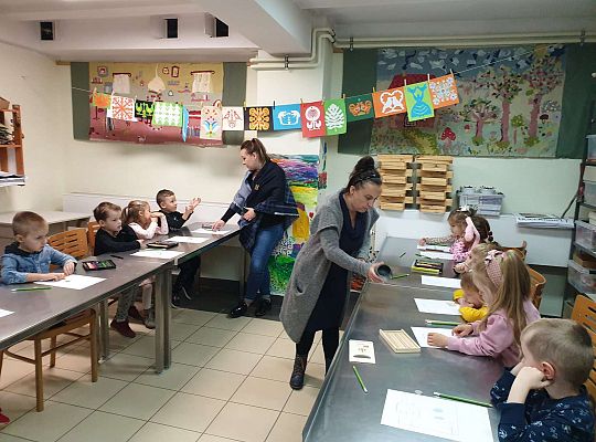 Gr. III "Brzdąc w muzeum"-pierwsza wizyta w muzeum