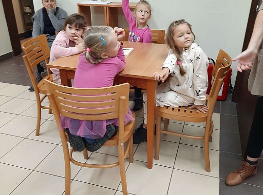 Gr. IV "Brzdąc w muzeum" -Pierwsza wizyta w muzeum