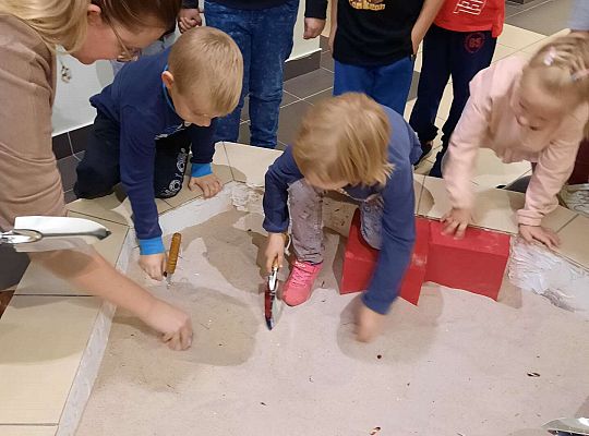 Gr. IV "Brzdąc w muzeum" -Pierwsza wizyta w muzeum