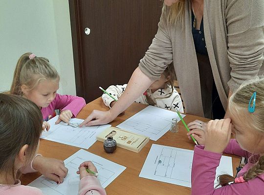 Gr. IV "Brzdąc w muzeum" -Pierwsza wizyta w muzeum