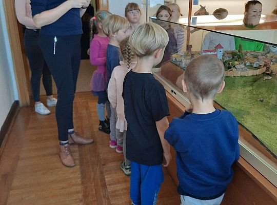 Gr. IV "Brzdąc w muzeum" -Pierwsza wizyta w muzeum