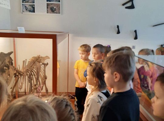 Gr. IV "Brzdąc w muzeum" -Pierwsza wizyta w muzeum