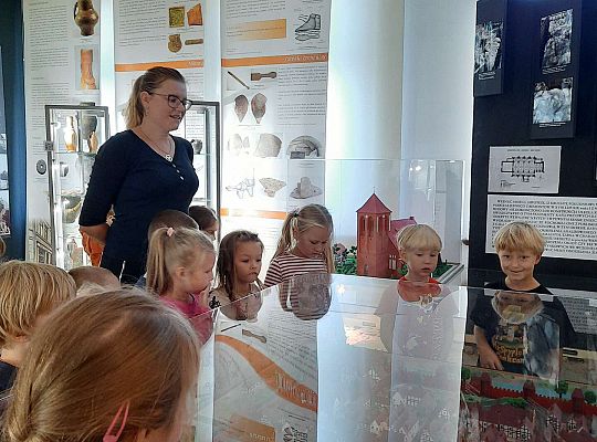 Gr. IV "Brzdąc w muzeum" -Pierwsza wizyta w muzeum