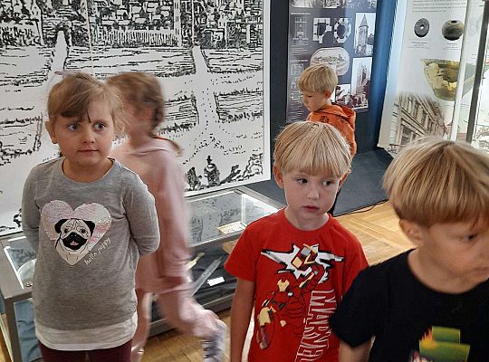 Gr. IV "Brzdąc w muzeum" -Pierwsza wizyta w muzeum