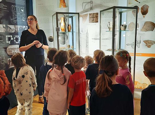 Gr. IV "Brzdąc w muzeum" -Pierwsza wizyta w muzeum