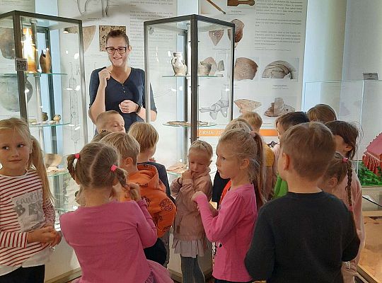 Gr. IV "Brzdąc w muzeum" -Pierwsza wizyta w muzeum