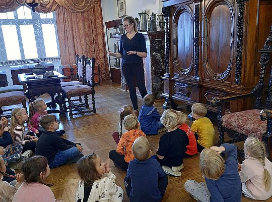 Gr. IV "Brzdąc w muzeum" -Pierwsza wizyta w muzeum