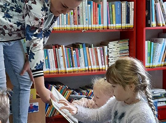 Gr. IV Wycieczka do Biblioteki Miejskiej