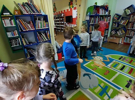 Gr. IV Wycieczka do Biblioteki Miejskiej