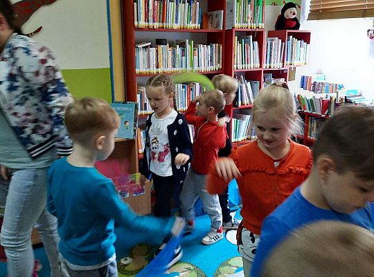 Gr. IV Wycieczka do Biblioteki Miejskiej