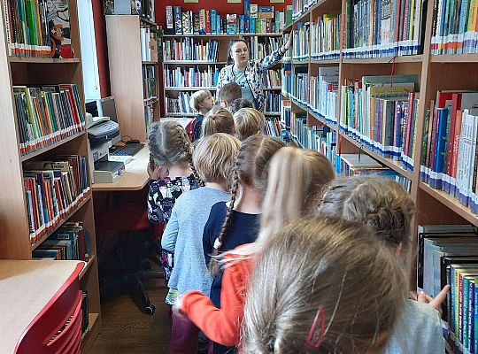 Gr. IV Wycieczka do Biblioteki Miejskiej