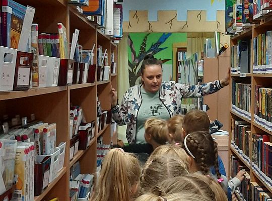 Gr. IV Wycieczka do Biblioteki Miejskiej