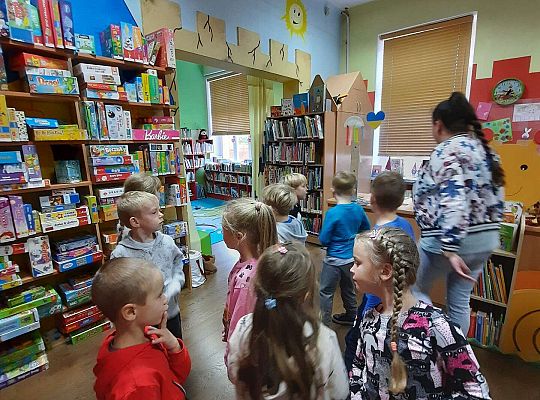 Gr. IV Wycieczka do Biblioteki Miejskiej