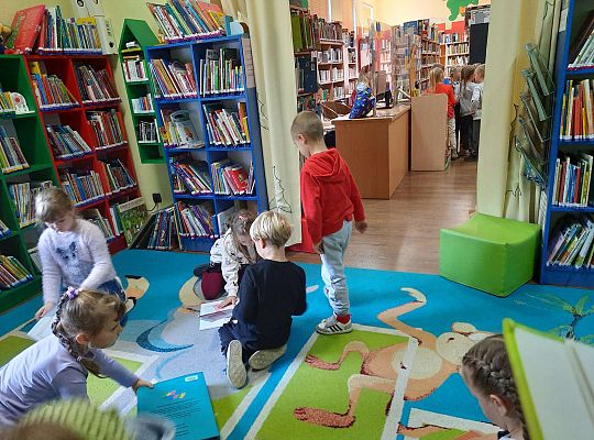 Gr. IV Wycieczka do Biblioteki Miejskiej