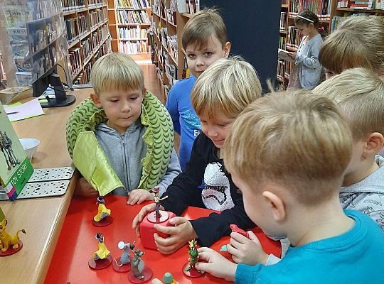 Gr. IV Wycieczka do Biblioteki Miejskiej