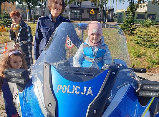 Gr.III Wycieczka do Komendy Powiatowej Policji