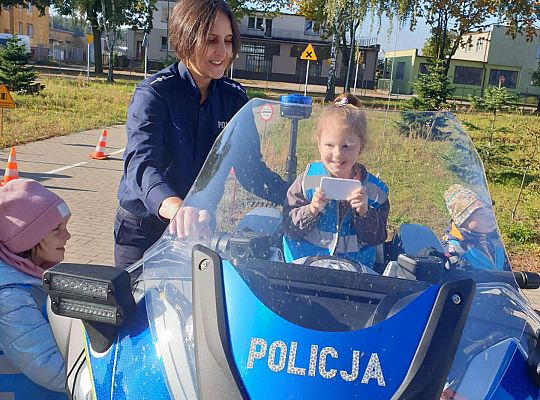 Gr.III Wycieczka do Komendy Powiatowej Policji