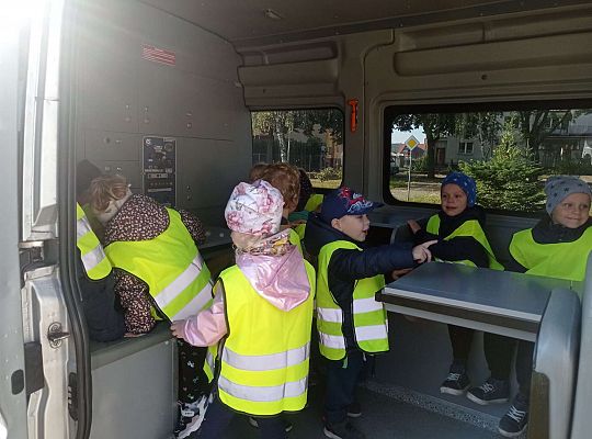 Gr. II Wycieczka do Komendy Powiatowej Policji - "Dzień otwarty"