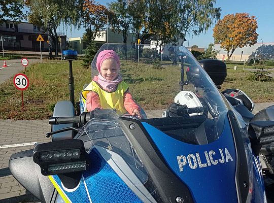 Gr. II Wycieczka do Komendy Powiatowej Policji - "Dzień otwarty"