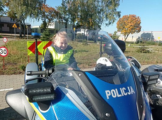 Gr. II Wycieczka do Komendy Powiatowej Policji - "Dzień otwarty"