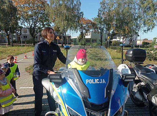 Gr. II Wycieczka do Komendy Powiatowej Policji - "Dzień otwarty"